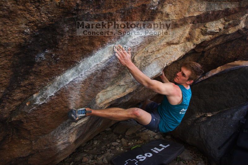 Bouldering in Hueco Tanks on 04/11/2016 with Blue Lizard Climbing and Yoga

Filename: SRM_20160411_1652050.jpg
Aperture: f/3.2
Shutter Speed: 1/400
Body: Canon EOS 20D
Lens: Canon EF 16-35mm f/2.8 L