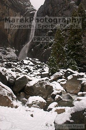 

Filename: crw_6279_std.jpg
Aperture: f/22.0
Shutter Speed: 1/13
Body: Canon EOS DIGITAL REBEL
Lens: Canon EF-S 18-55mm f/3.5-5.6