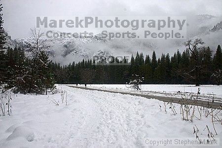 

Filename: crw_6223_std.jpg
Aperture: f/14.0
Shutter Speed: 1/60
Body: Canon EOS DIGITAL REBEL
Lens: Canon EF-S 18-55mm f/3.5-5.6