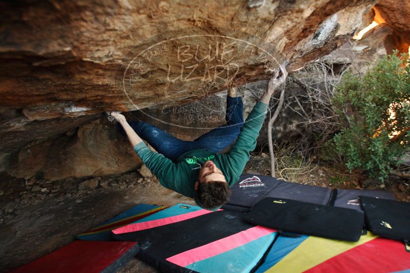 

Filename: SRM_20161210_1824000.jpg
Aperture: f/2.8
Shutter Speed: 1/250
Body: Canon EOS-1D Mark II
Lens: Canon EF 16-35mm f/2.8 L