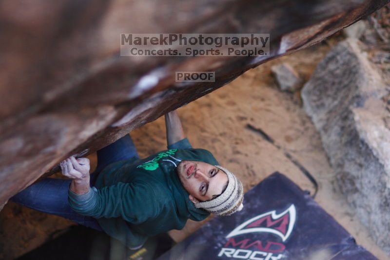 

Filename: SRM_20161209_1656530.jpg
Aperture: f/1.8
Shutter Speed: 1/640
Body: Canon EOS-1D Mark II
Lens: Canon EF 85mm f/1.2 L II