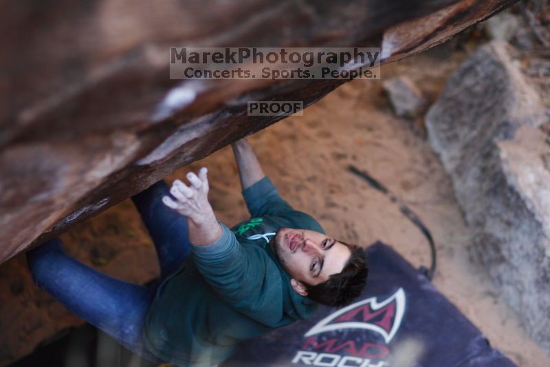 

Filename: SRM_20161209_1713254.jpg
Aperture: f/1.8
Shutter Speed: 1/400
Body: Canon EOS-1D Mark II
Lens: Canon EF 85mm f/1.2 L II