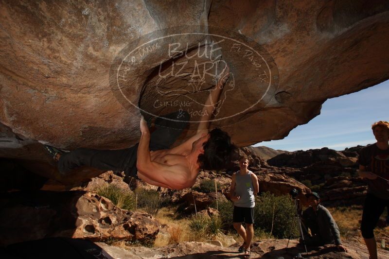 

Filename: SRM_20161215_1422390.jpg
Aperture: f/8.0
Shutter Speed: 1/250
Body: Canon EOS-1D Mark II
Lens: Canon EF 16-35mm f/2.8 L