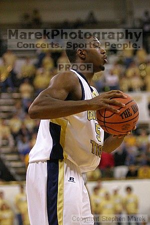 

Filename: img_4184_std.jpg
Aperture: f/2.8
Shutter Speed: 1/500
Body: Canon EOS DIGITAL REBEL
Lens: Canon EF 80-200mm f/2.8 L