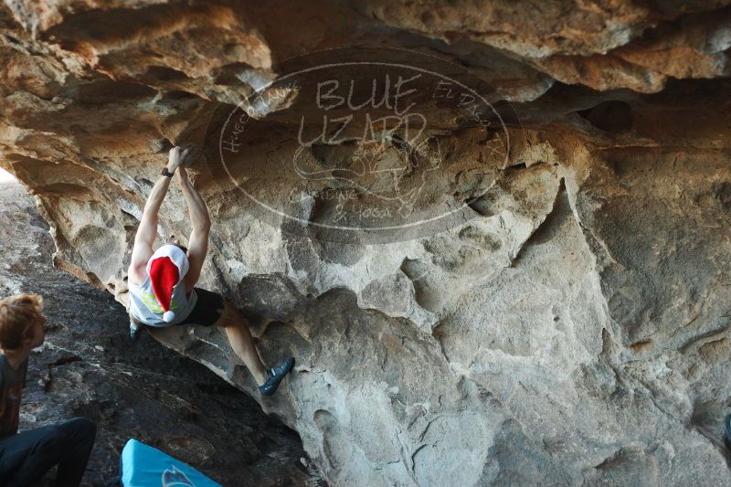 

Filename: SRM_20161215_1804470.jpg
Aperture: f/2.8
Shutter Speed: 1/320
Body: Canon EOS-1D Mark II
Lens: Canon EF 50mm f/1.8 II