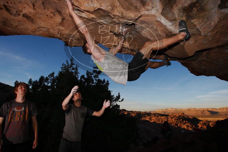 

Filename: SRM_20161215_1846220.jpg
Aperture: f/8.0
Shutter Speed: 1/250
Body: Canon EOS-1D Mark II
Lens: Canon EF 16-35mm f/2.8 L