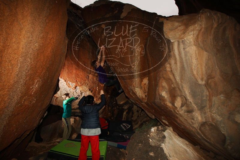 

Filename: SRM_20161222_1708380.jpg
Aperture: f/8.0
Shutter Speed: 1/250
Body: Canon EOS-1D Mark II
Lens: Canon EF 16-35mm f/2.8 L