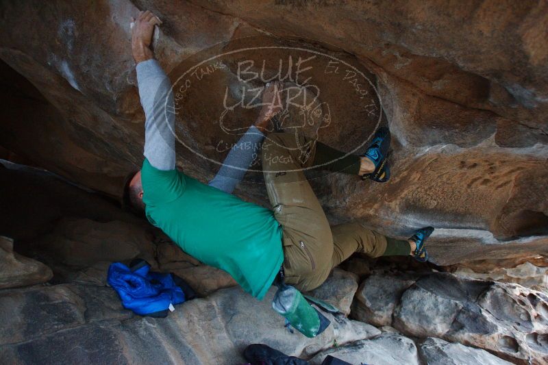 

Filename: SRM_20161230_1839160.jpg
Aperture: f/2.8
Shutter Speed: 1/200
Body: Canon EOS-1D Mark II
Lens: Canon EF 16-35mm f/2.8 L