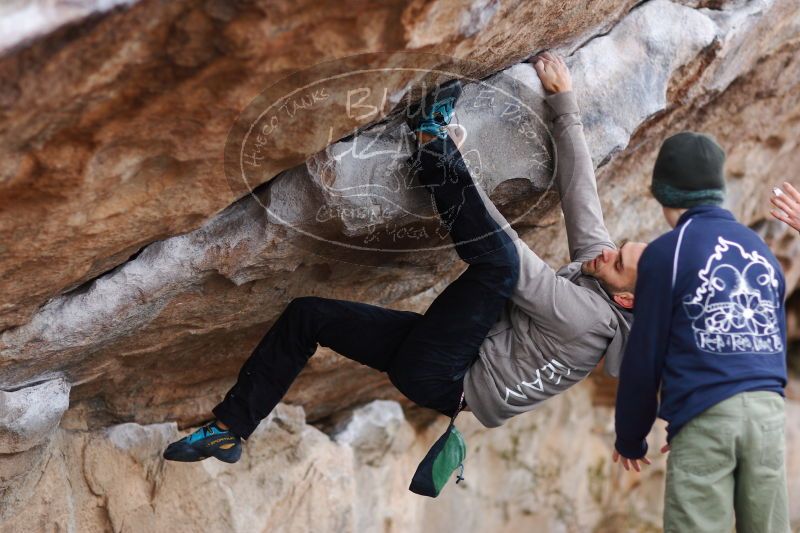 

Filename: SRM_20161229_1127011.jpg
Aperture: f/2.0
Shutter Speed: 1/500
Body: Canon EOS-1D Mark II
Lens: Canon EF 85mm f/1.2 L II