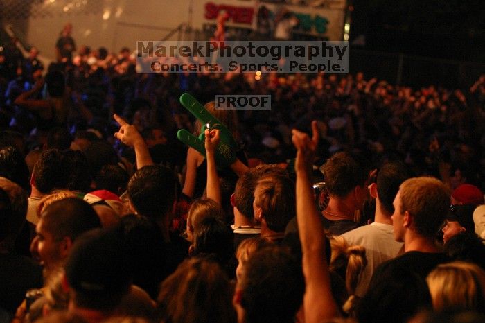 Puddle of Mudd performs on the 99X stage on the first day of Music Midtown, 2004.

Filename: IMG_6113.jpg
Aperture: f/2.8
Shutter Speed: 1/200
Body: Canon EOS DIGITAL REBEL
Lens: Canon EF 80-200mm f/2.8 L