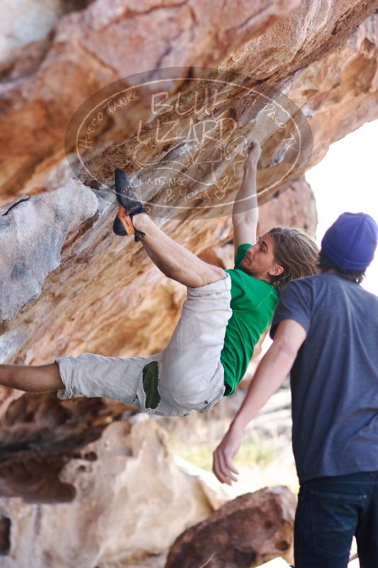 

Filename: SRM_20170103_1416561.jpg
Aperture: f/2.8
Shutter Speed: 1/640
Body: Canon EOS-1D Mark II
Lens: Canon EF 85mm f/1.2 L II