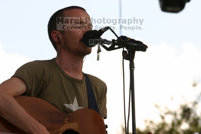 Damien Rice performs on the 99X stage on the second day of Music Midtown, 2004.

Filename: IMG_6311.jpg
Aperture: f/7.1
Shutter Speed: 1/320
Body: Canon EOS DIGITAL REBEL
Lens: Canon EF 80-200mm f/2.8 L