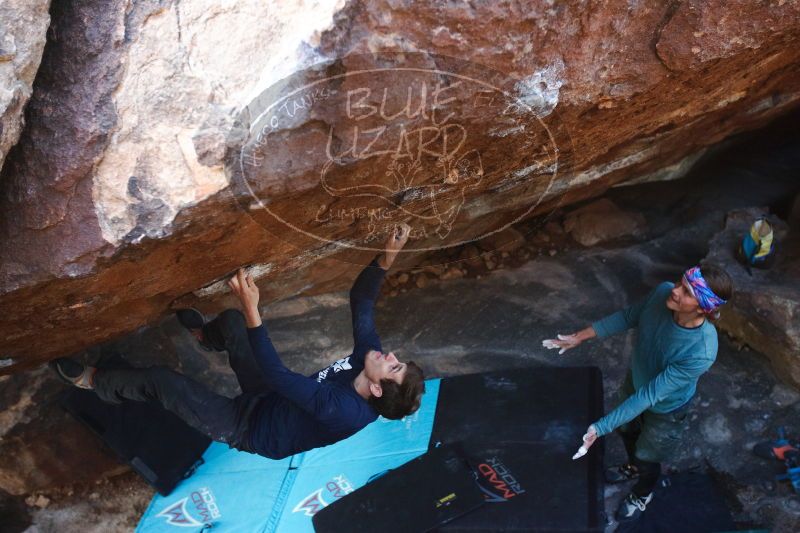 

Filename: SRM_20170103_1811080.jpg
Aperture: f/2.8
Shutter Speed: 1/320
Body: Canon EOS-1D Mark II
Lens: Canon EF 16-35mm f/2.8 L