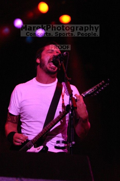 The Foo Fighters perform on the 99X stage on the second day of Music Midtown, 2004.
Filename: IMG_6788.jpg
Aperture: f/2.8
Shutter Speed: 1/250
Body: Canon EOS DIGITAL REBEL
Lens: Canon EF 80-200mm f/2.8 L