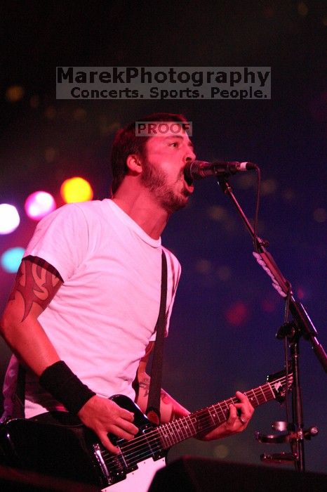 The Foo Fighters perform on the 99X stage on the second day of Music Midtown, 2004.
Filename: IMG_6822.jpg
Aperture: f/3.2
Shutter Speed: 1/250
Body: Canon EOS DIGITAL REBEL
Lens: Canon EF 80-200mm f/2.8 L