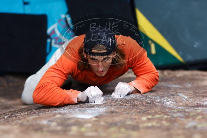 

Filename: SRM_20170105_1603220.jpg
Aperture: f/2.0
Shutter Speed: 1/640
Body: Canon EOS-1D Mark II
Lens: Canon EF 85mm f/1.2 L II