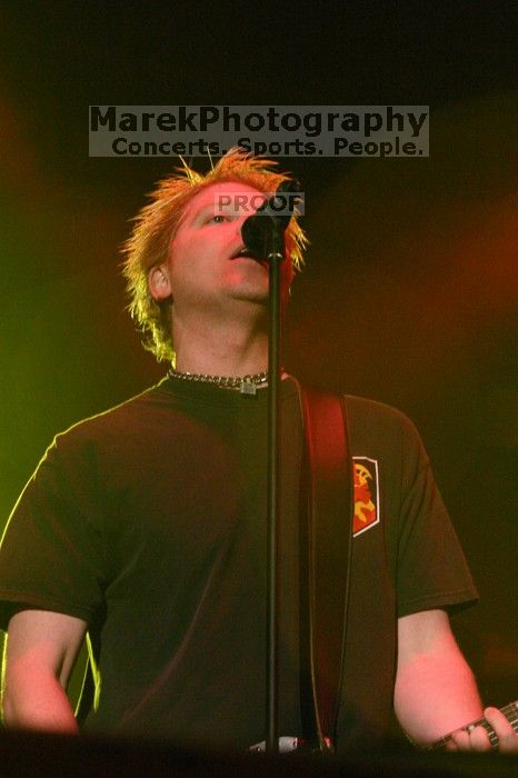 The Offspring performs on the 99X stage on the second day of Music Midtown, 2004.
Filename: IMG_6662.jpg
Aperture: f/4.5
Shutter Speed: 1/250
Body: Canon EOS DIGITAL REBEL
Lens: Canon EF 80-200mm f/2.8 L