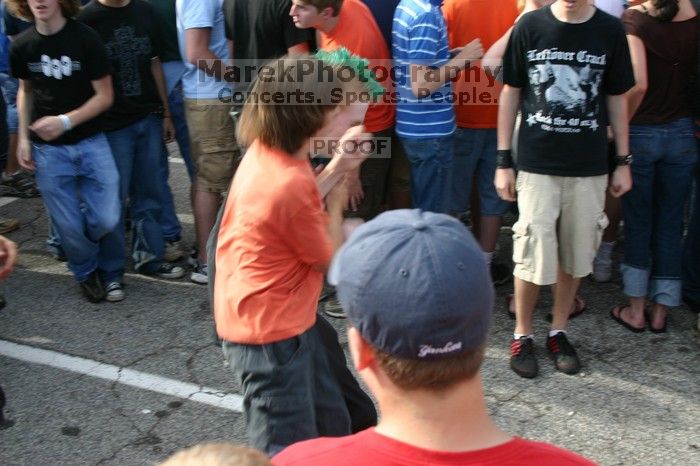 

Filename: IMG_6404.jpg
Aperture: f/9.0
Shutter Speed: 1/80
Body: Canon EOS DIGITAL REBEL
Lens: Canon EF-S 18-55mm f/3.5-5.6