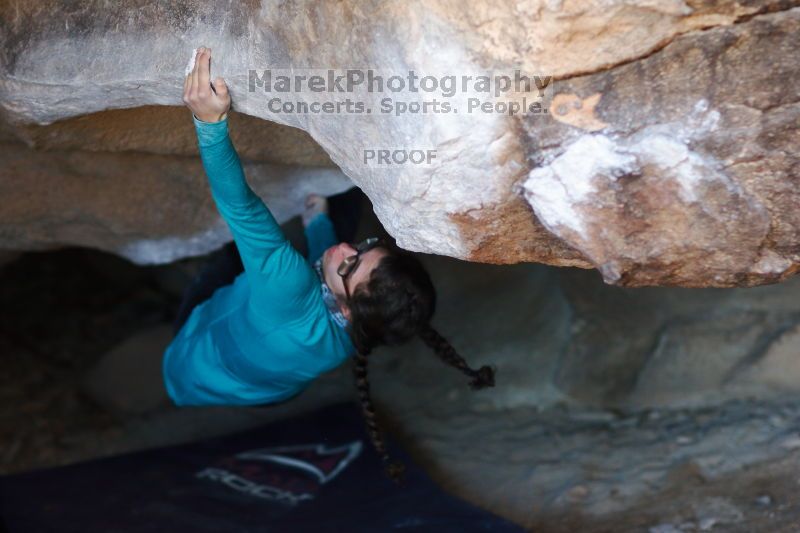 

Filename: SRM_20170129_1043261.jpg
Aperture: f/2.0
Shutter Speed: 1/250
Body: Canon EOS-1D Mark II
Lens: Canon EF 85mm f/1.2 L II