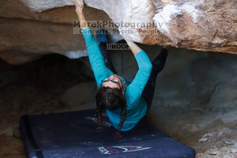 

Filename: SRM_20170129_1053241.jpg
Aperture: f/2.0
Shutter Speed: 1/250
Body: Canon EOS-1D Mark II
Lens: Canon EF 85mm f/1.2 L II