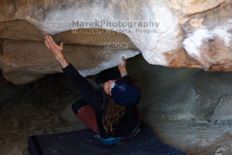 

Filename: SRM_20170129_1057042.jpg
Aperture: f/2.0
Shutter Speed: 1/250
Body: Canon EOS-1D Mark II
Lens: Canon EF 85mm f/1.2 L II