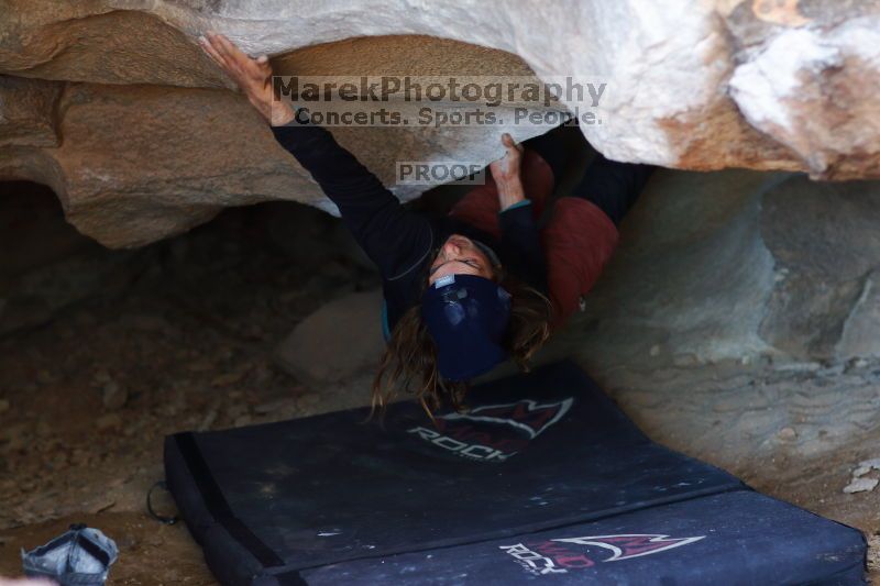 

Filename: SRM_20170129_1058310.jpg
Aperture: f/2.0
Shutter Speed: 1/250
Body: Canon EOS-1D Mark II
Lens: Canon EF 85mm f/1.2 L II