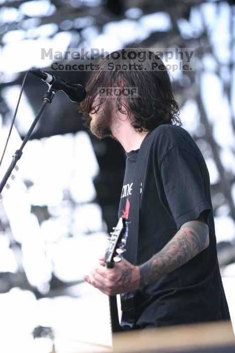 Smile Empty Soul performs on the 99X stage on the second day of Music Midtown, 2004.
Filename: IMG_6262.jpg
Aperture: f/2.8
Shutter Speed: 1/320
Body: Canon EOS DIGITAL REBEL
Lens: Canon EF 80-200mm f/2.8 L