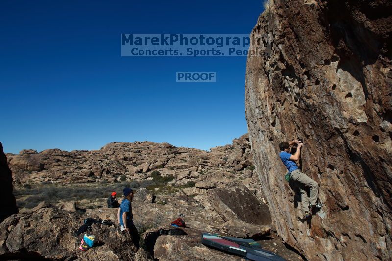 

Filename: SRM_20170129_1319051.jpg
Aperture: f/8.0
Shutter Speed: 1/320
Body: Canon EOS-1D Mark II
Lens: Canon EF 16-35mm f/2.8 L