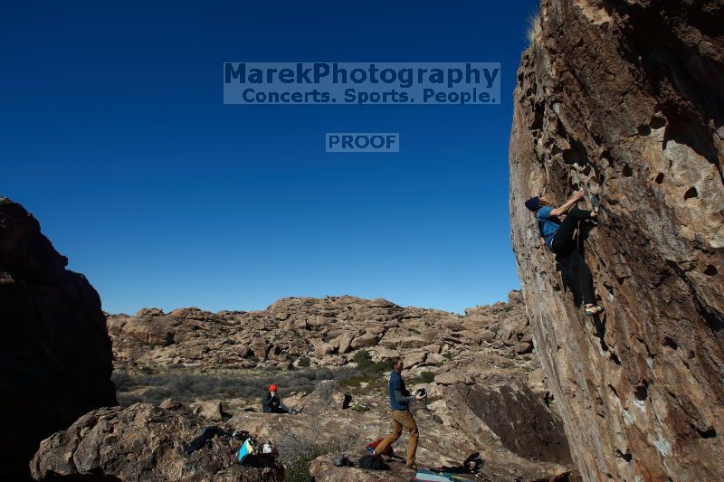 

Filename: SRM_20170129_1321590.jpg
Aperture: f/8.0
Shutter Speed: 1/250
Body: Canon EOS-1D Mark II
Lens: Canon EF 16-35mm f/2.8 L