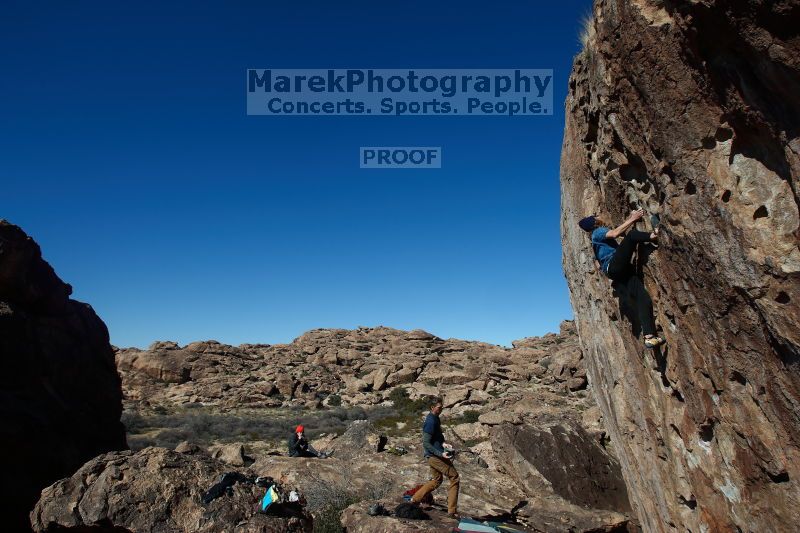 

Filename: SRM_20170129_1321591.jpg
Aperture: f/8.0
Shutter Speed: 1/250
Body: Canon EOS-1D Mark II
Lens: Canon EF 16-35mm f/2.8 L