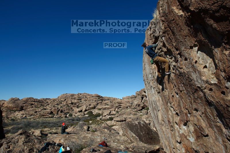 

Filename: SRM_20170129_1323550.jpg
Aperture: f/8.0
Shutter Speed: 1/250
Body: Canon EOS-1D Mark II
Lens: Canon EF 16-35mm f/2.8 L