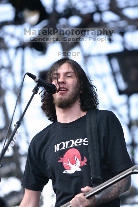 Smile Empty Soul performs on the 99X stage on the second day of Music Midtown, 2004.
Filename: IMG_6263.jpg
Aperture: f/3.2
Shutter Speed: 1/320
Body: Canon EOS DIGITAL REBEL
Lens: Canon EF 80-200mm f/2.8 L