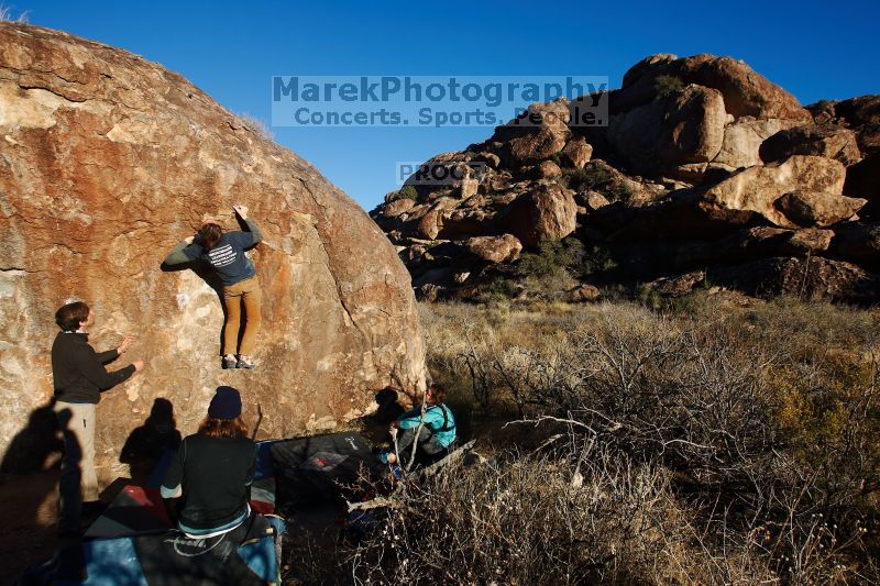 

Filename: SRM_20170129_1642340.jpg
Aperture: f/5.6
Shutter Speed: 1/400
Body: Canon EOS-1D Mark II
Lens: Canon EF 16-35mm f/2.8 L