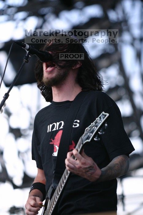 Smile Empty Soul performs on the 99X stage on the second day of Music Midtown, 2004.
Filename: IMG_6257.jpg
Aperture: f/2.8
Shutter Speed: 1/320
Body: Canon EOS DIGITAL REBEL
Lens: Canon EF 80-200mm f/2.8 L