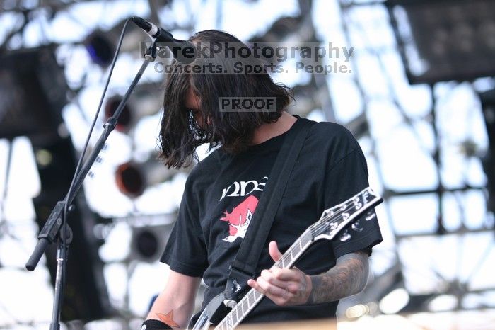 Smile Empty Soul performs on the 99X stage on the second day of Music Midtown, 2004.
Filename: IMG_6267.jpg
Aperture: f/2.8
Shutter Speed: 1/320
Body: Canon EOS DIGITAL REBEL
Lens: Canon EF 80-200mm f/2.8 L