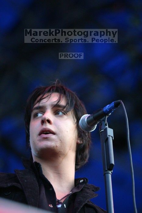 The Strokes perform on the 99X stage on the second day of Music Midtown, 2004.

Filename: IMG_6583.jpg
Aperture: f/2.8
Shutter Speed: 1/320
Body: Canon EOS DIGITAL REBEL
Lens: Canon EF 80-200mm f/2.8 L