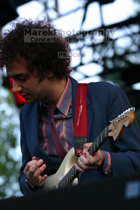 The Strokes perform on the 99X stage on the second day of Music Midtown, 2004.
Filename: IMG_6588.jpg
Aperture: f/5.0
Shutter Speed: 1/320
Body: Canon EOS DIGITAL REBEL
Lens: Canon EF 80-200mm f/2.8 L