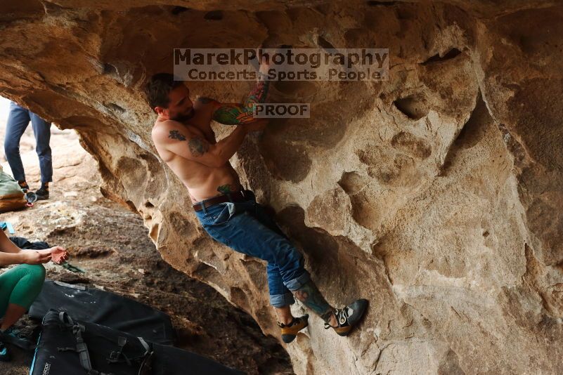 

Filename: SRM_20170218_1428110.jpg
Aperture: f/4.0
Shutter Speed: 1/320
Body: Canon EOS-1D Mark II
Lens: Canon EF 50mm f/1.8 II