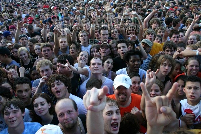 The Strokes perform on the 99X stage on the second day of Music Midtown, 2004.

Filename: IMG_6568.jpg
Aperture: f/6.3
Shutter Speed: 1/80
Body: Canon EOS DIGITAL REBEL
Lens: Canon EF-S 18-55mm f/3.5-5.6