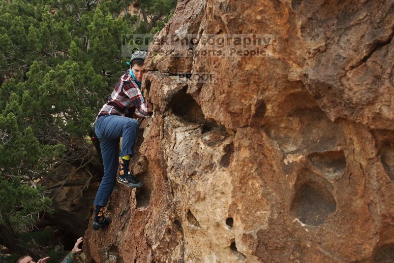 

Filename: SRM_20170218_1509350.jpg
Aperture: f/4.0
Shutter Speed: 1/500
Body: Canon EOS-1D Mark II
Lens: Canon EF 50mm f/1.8 II