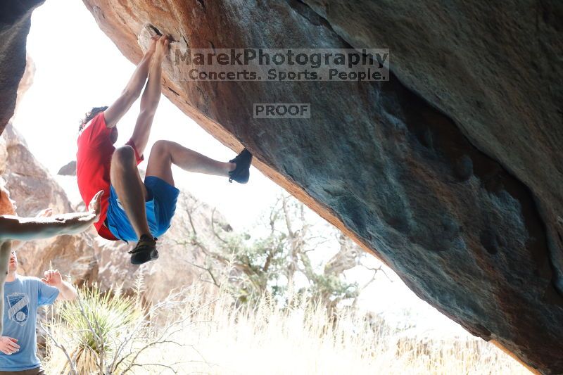 

Filename: SRM_20170311_1120293.jpg
Aperture: f/4.0
Shutter Speed: 1/320
Body: Canon EOS-1D Mark II
Lens: Canon EF 50mm f/1.8 II