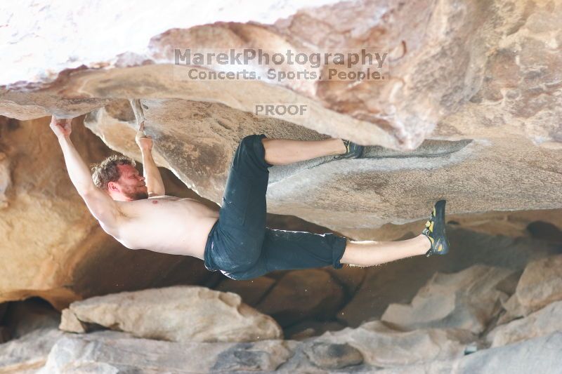 

Filename: SRM_20170311_1627530.jpg
Aperture: f/2.0
Shutter Speed: 1/640
Body: Canon EOS-1D Mark II
Lens: Canon EF 85mm f/1.2 L II