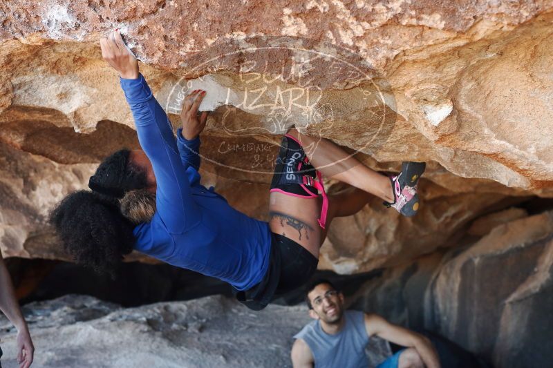 

Filename: SRM_20170312_1141380.jpg
Aperture: f/4.0
Shutter Speed: 1/250
Body: Canon EOS-1D Mark II
Lens: Canon EF 50mm f/1.8 II