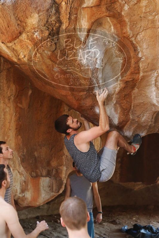 

Filename: SRM_20170312_1334310.jpg
Aperture: f/2.8
Shutter Speed: 1/250
Body: Canon EOS-1D Mark II
Lens: Canon EF 50mm f/1.8 II