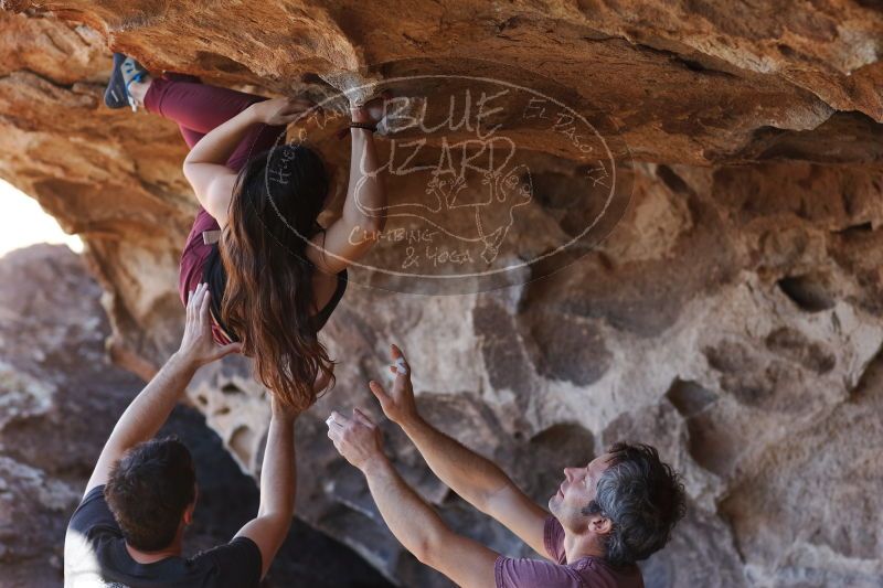 

Filename: SRM_20170315_1546200.jpg
Aperture: f/2.8
Shutter Speed: 1/320
Body: Canon EOS-1D Mark II
Lens: Canon EF 85mm f/1.2 L II