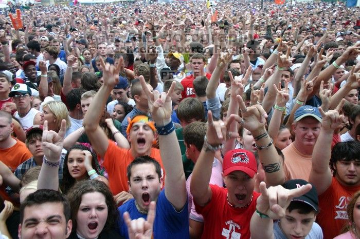 Fuel performs on the 99X stage on the third day of Music Midtown, 2004.

Filename: IMG_7100.jpg
Aperture: f/5.6
Shutter Speed: 1/80
Body: Canon EOS DIGITAL REBEL
Lens: Canon EF-S 18-55mm f/3.5-5.6