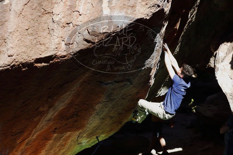 

Filename: SRM_20170317_1053050.jpg
Aperture: f/4.0
Shutter Speed: 1/2000
Body: Canon EOS-1D Mark II
Lens: Canon EF 85mm f/1.2 L II