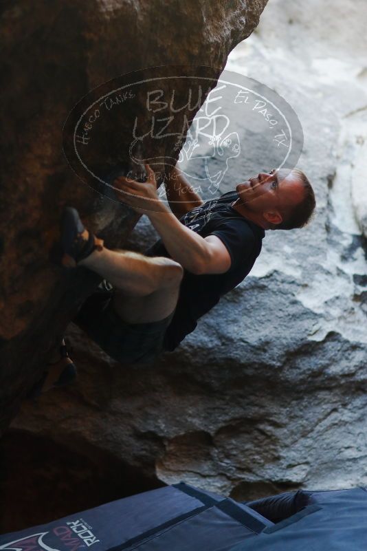 

Filename: SRM_20170317_1329151.jpg
Aperture: f/2.0
Shutter Speed: 1/640
Body: Canon EOS-1D Mark II
Lens: Canon EF 85mm f/1.2 L II