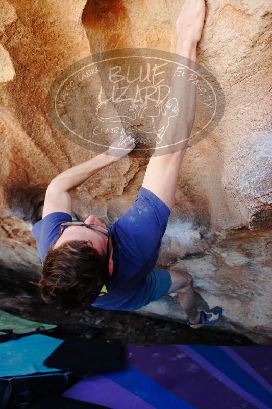 

Filename: SRM_20170325_1339323.jpg
Aperture: f/4.0
Shutter Speed: 1/250
Body: Canon EOS-1D Mark II
Lens: Canon EF 16-35mm f/2.8 L