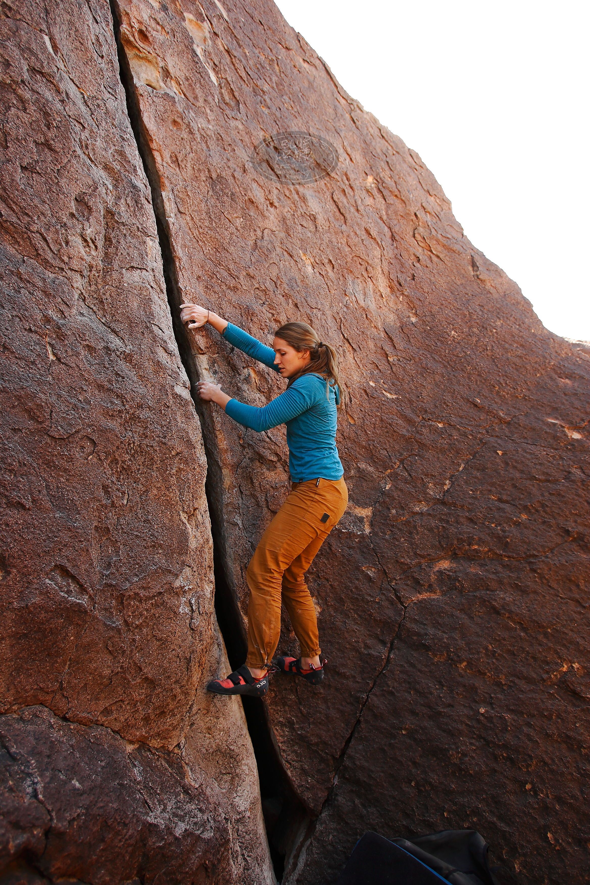 

Filename: SRM_20171123_1157520.jpg
Aperture: f/4.0
Shutter Speed: 1/200
Body: Canon EOS-1D Mark II
Lens: Canon EF 16-35mm f/2.8 L